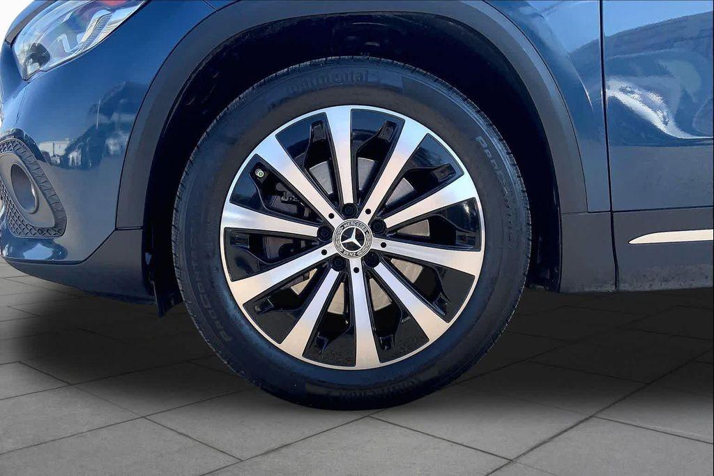 used 2022 Mercedes-Benz GLA 250 car, priced at $23,172