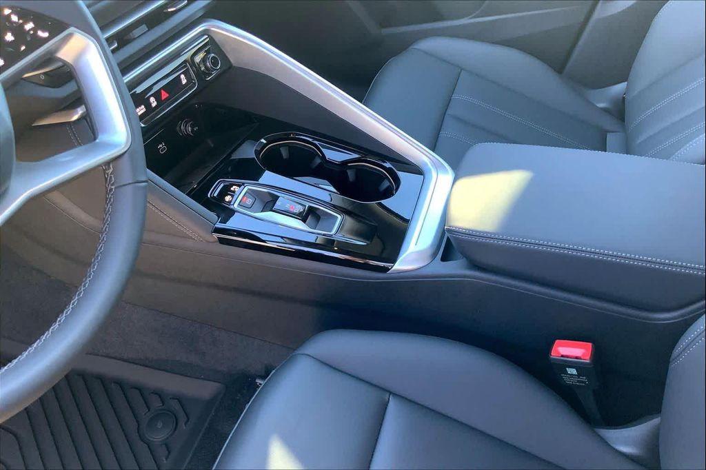 new 2025 Audi Q5 car, priced at $59,680