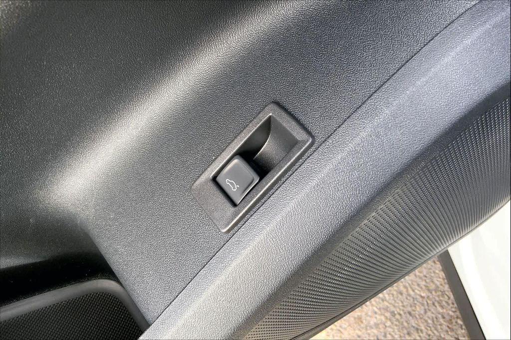 new 2025 Audi SQ5 car, priced at $72,905