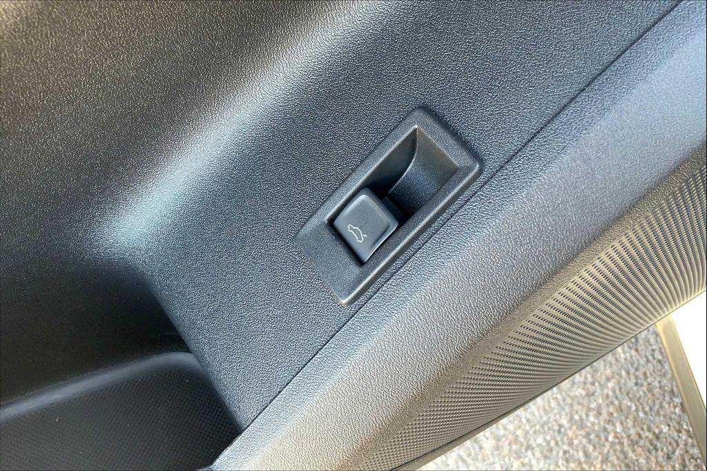 new 2025 Audi Q5 car, priced at $62,080