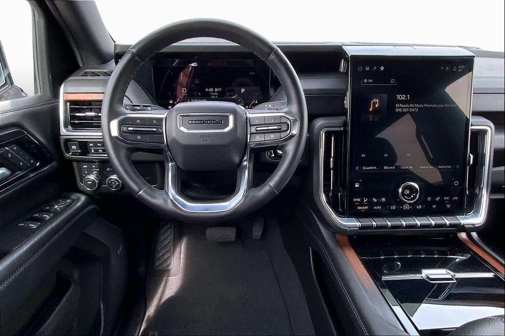 used 2025 GMC Yukon car, priced at $70,422
