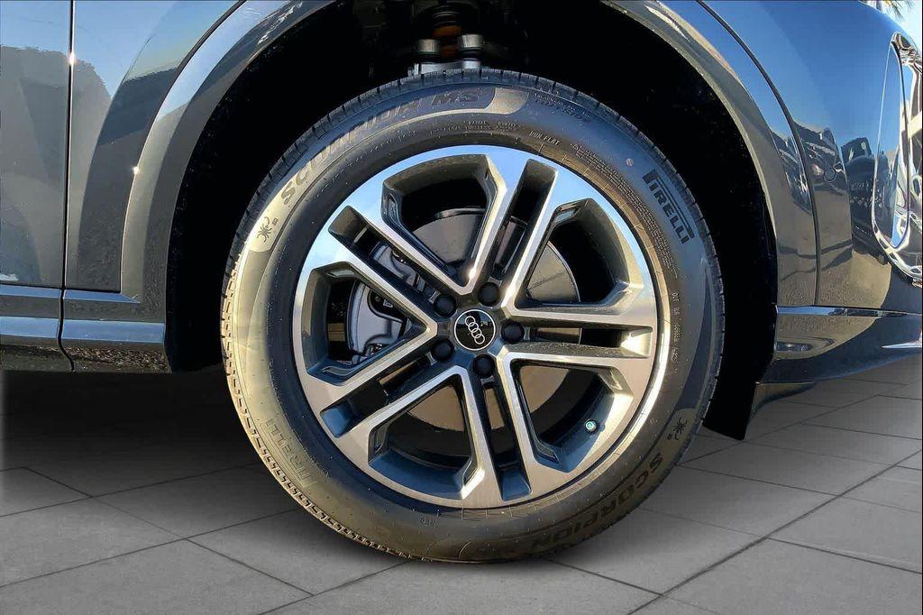 new 2025 Audi Q5 car, priced at $54,950