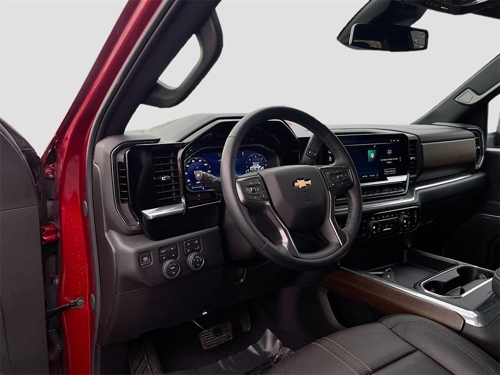 used 2025 Chevrolet Silverado 3500 car, priced at $61,200