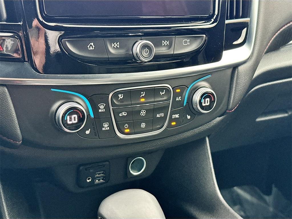 used 2023 Chevrolet Traverse car, priced at $31,200