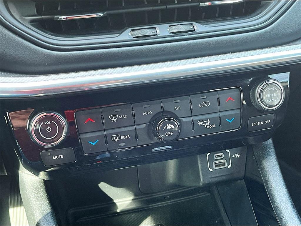 used 2023 Jeep Compass car, priced at $20,600