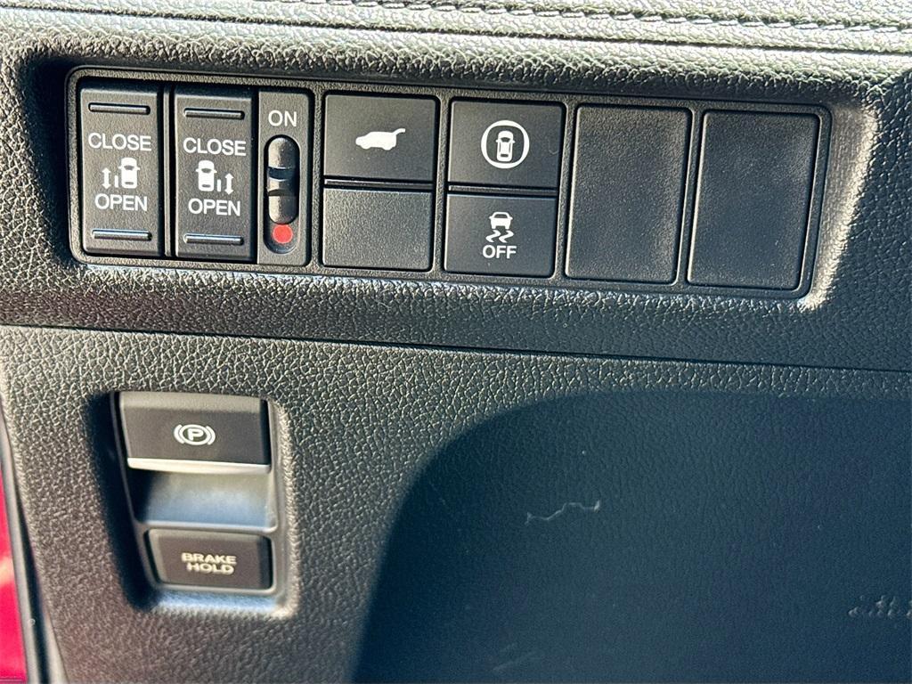 used 2023 Honda Odyssey car, priced at $30,000