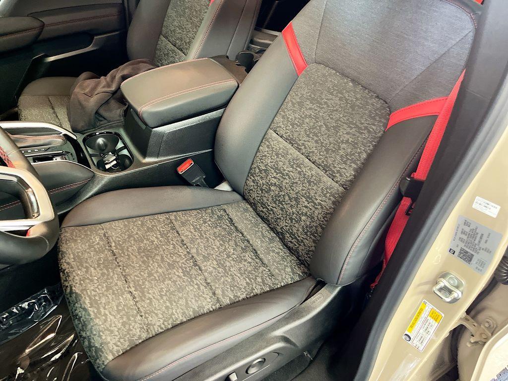 used 2024 Chevrolet Colorado car, priced at $33,400