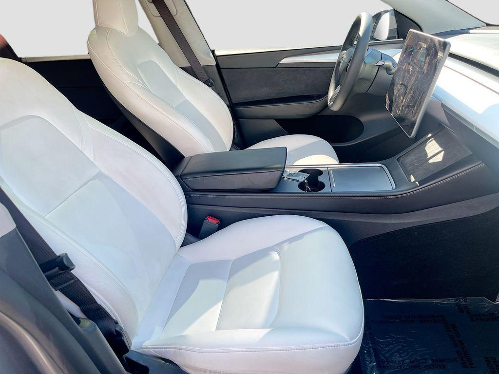 Tesla Model Y view 30