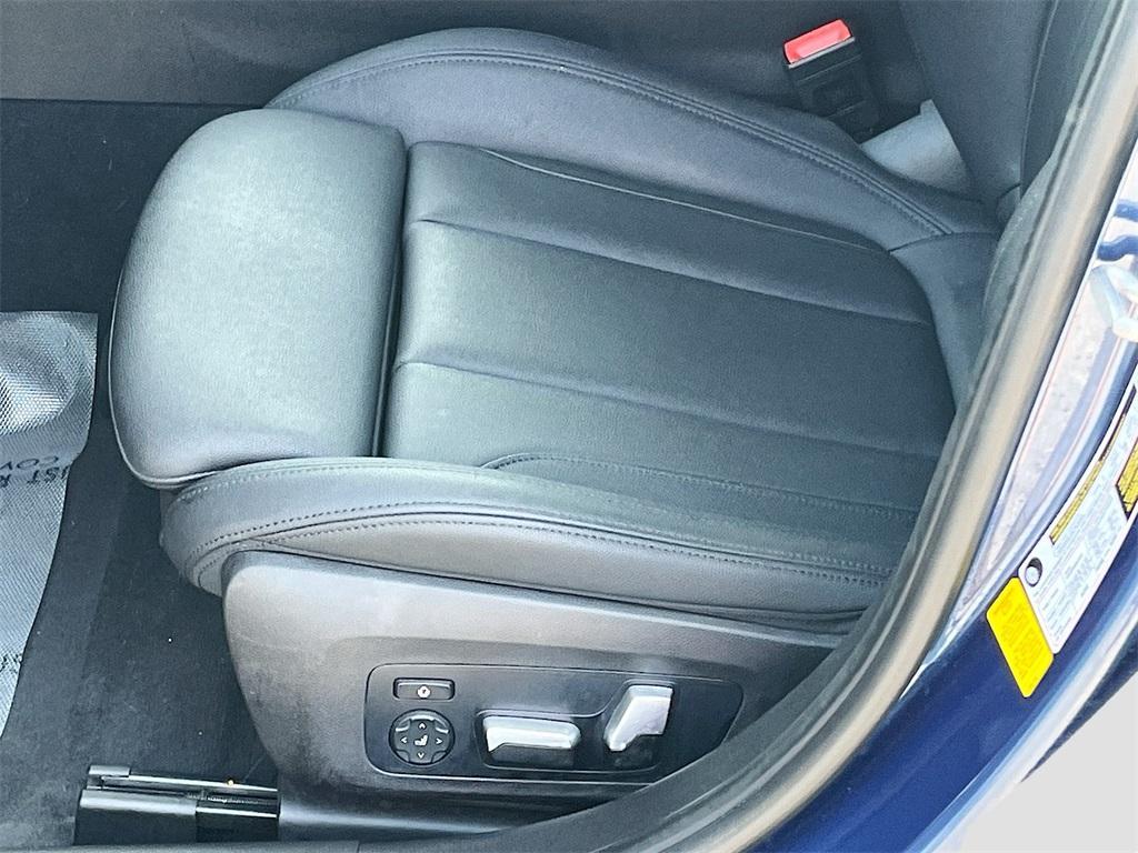 used 2021 BMW 330 car, priced at $21,900