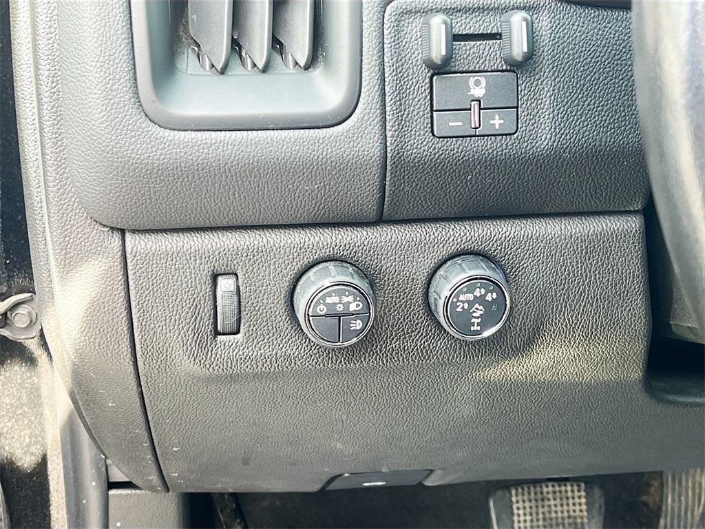 used 2022 Chevrolet Colorado car, priced at $30,900