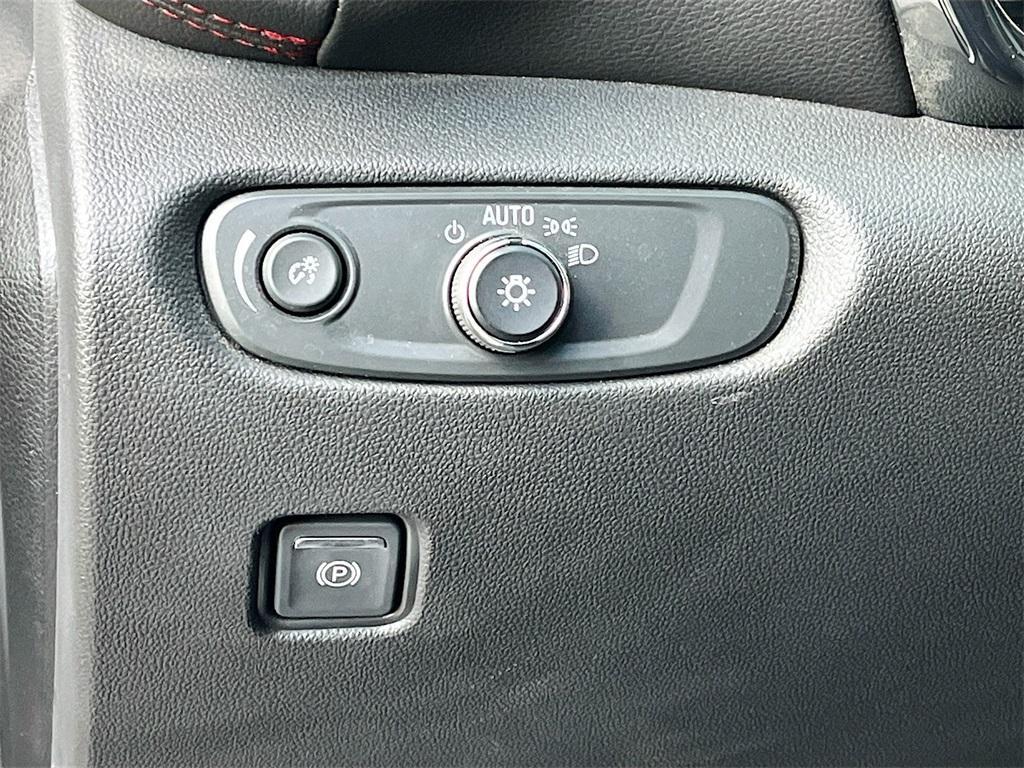 used 2022 Chevrolet Blazer car, priced at $25,300