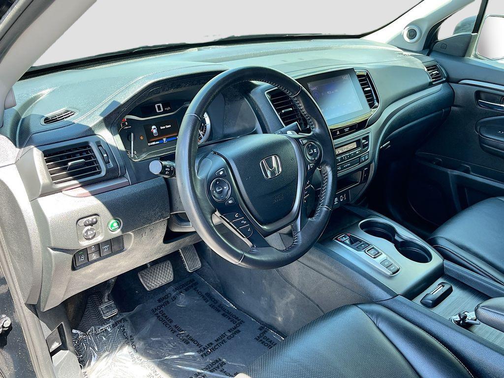 used 2023 Honda Ridgeline car, priced at $28,000