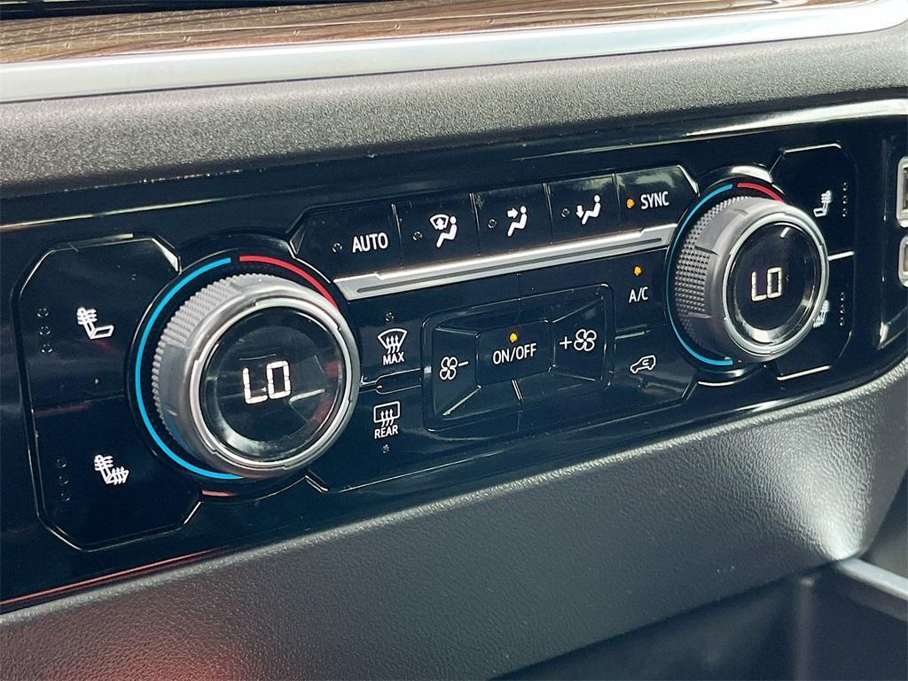 used 2022 Chevrolet Silverado 1500 car, priced at $35,800