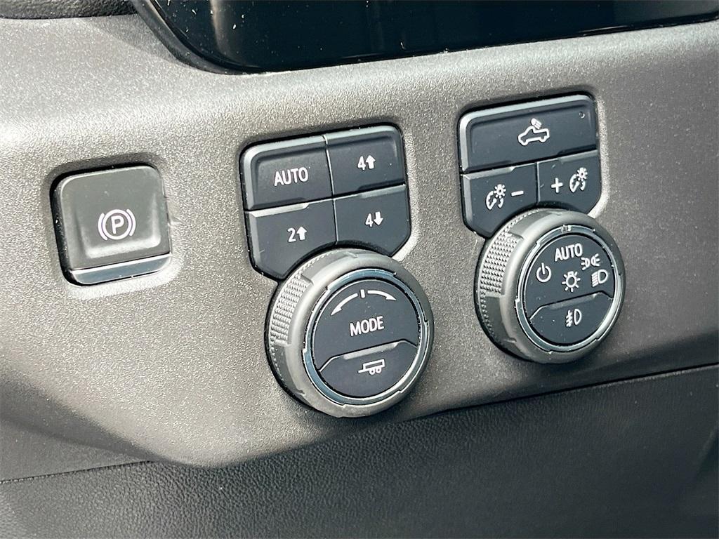 used 2022 Chevrolet Silverado 1500 car, priced at $35,800