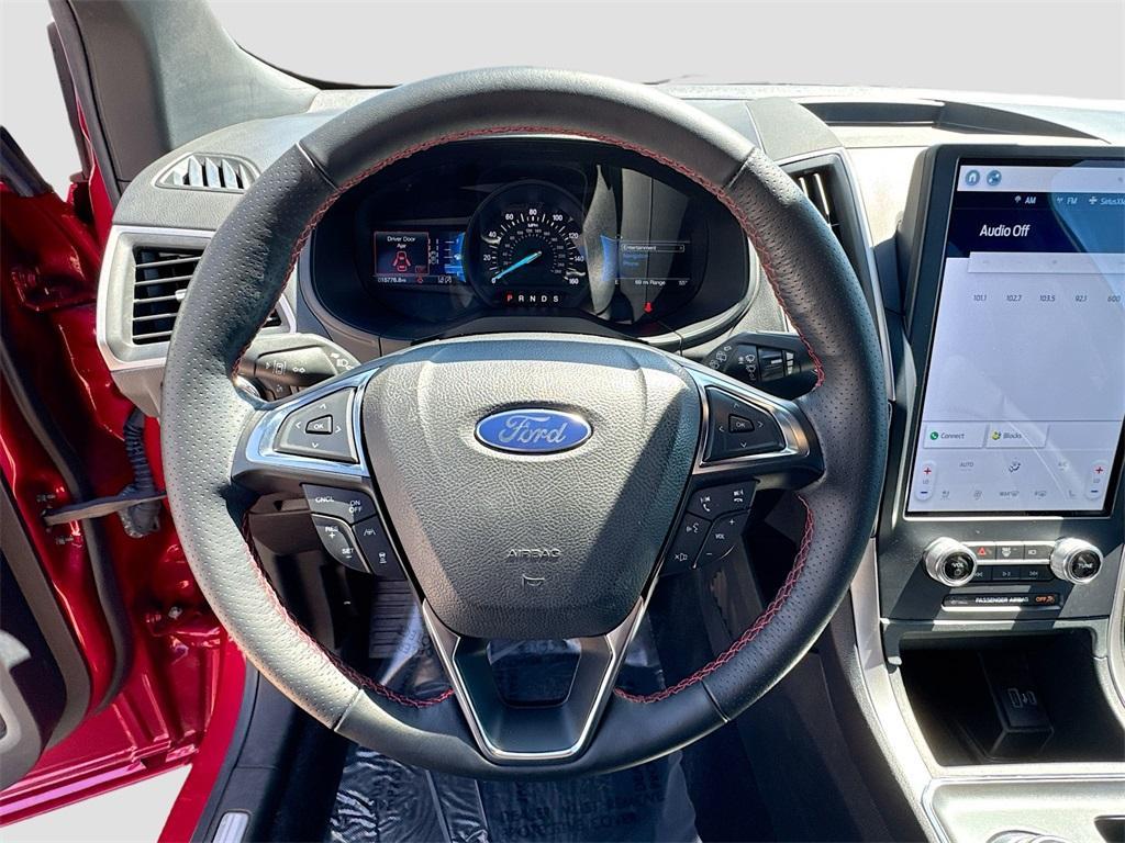 used 2022 Ford Edge car, priced at $21,200