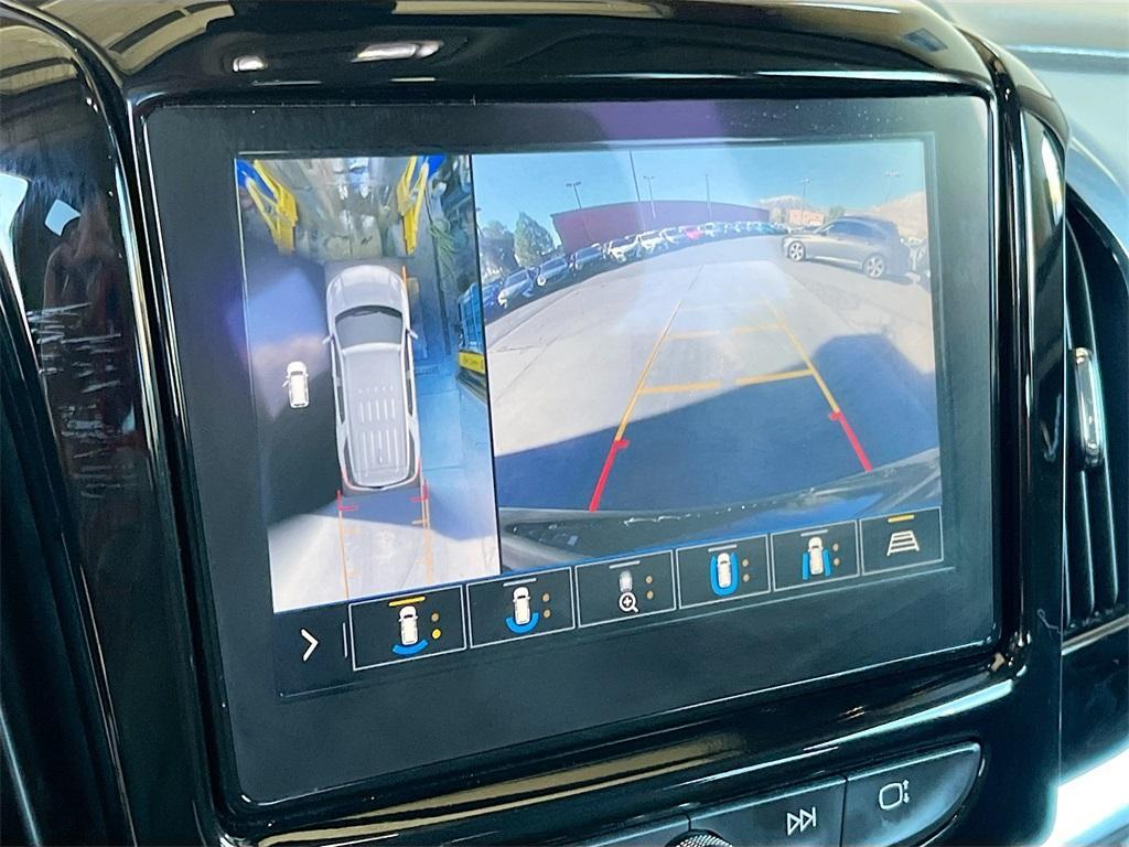 used 2020 Chevrolet Traverse car, priced at $18,500