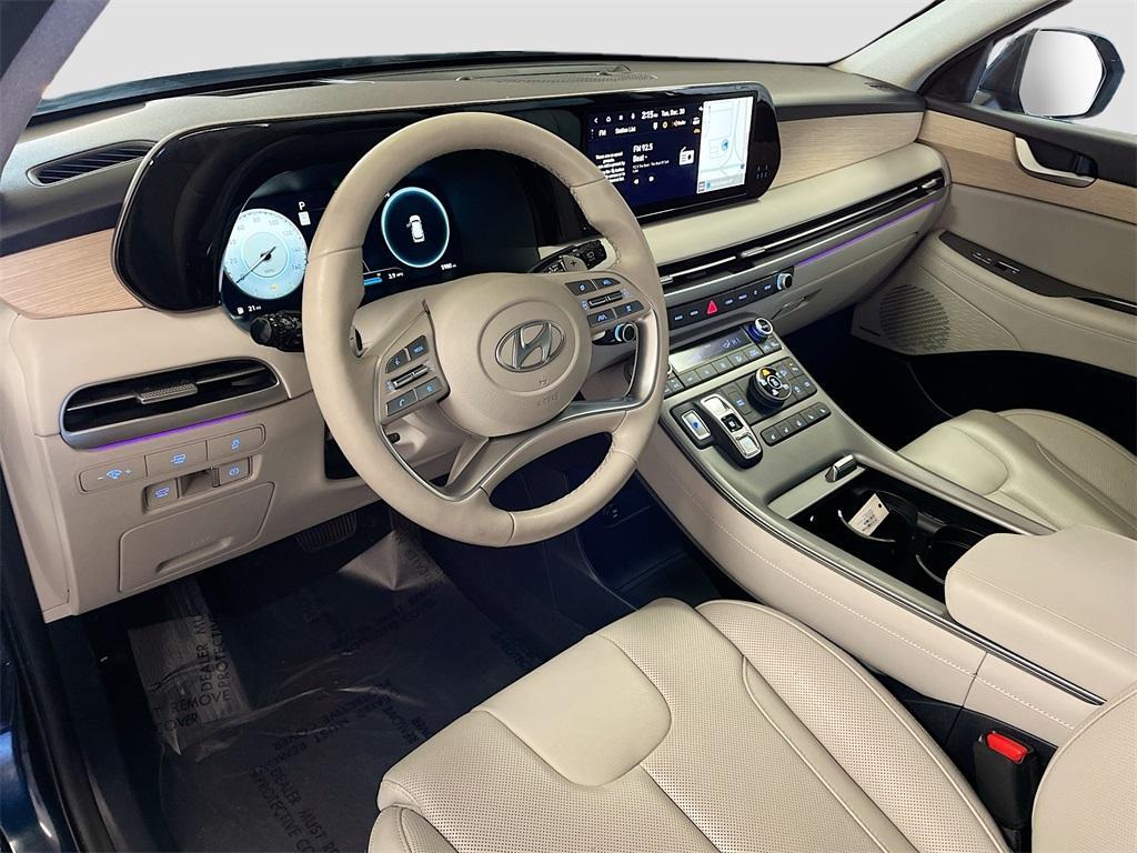 used 2025 Hyundai Palisade car, priced at $37,700
