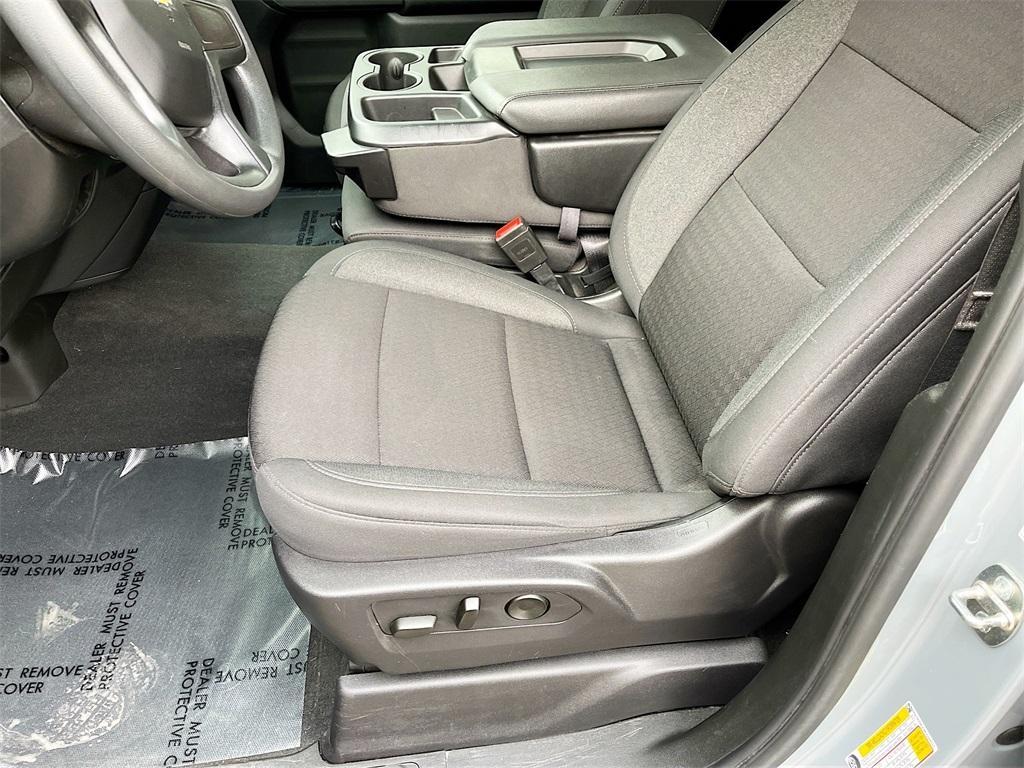 used 2024 Chevrolet Silverado 1500 car, priced at $30,400