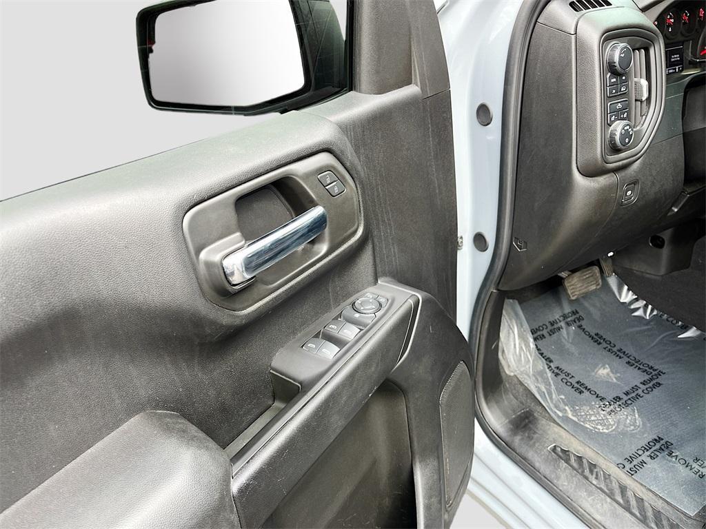 used 2024 Chevrolet Silverado 1500 car, priced at $30,400