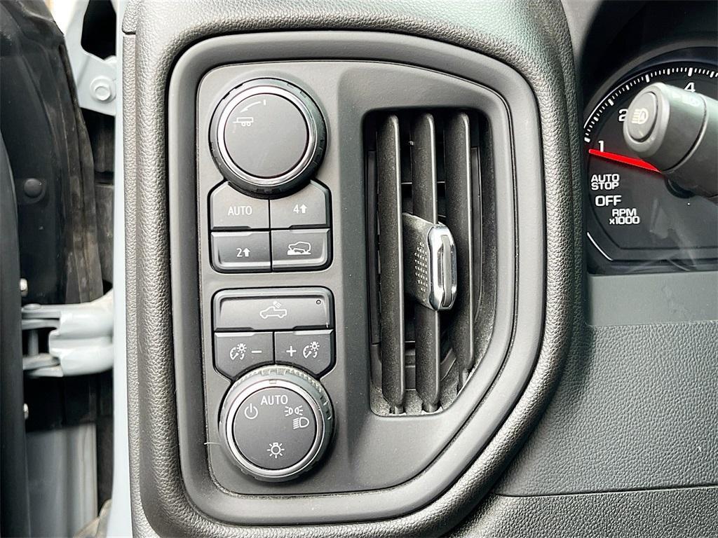 used 2024 Chevrolet Silverado 1500 car, priced at $30,400