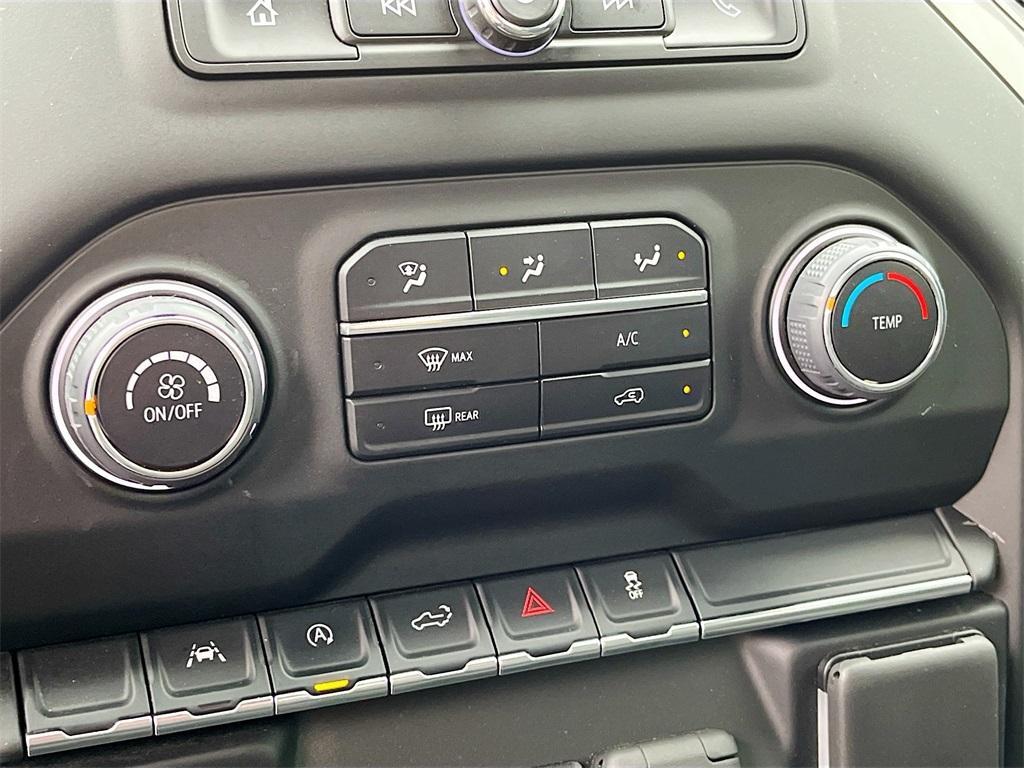 used 2024 Chevrolet Silverado 1500 car, priced at $30,400