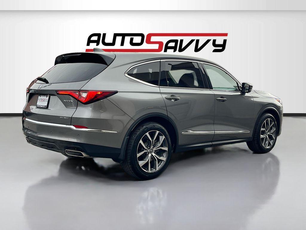 used 2024 Acura MDX car, priced at $35,700