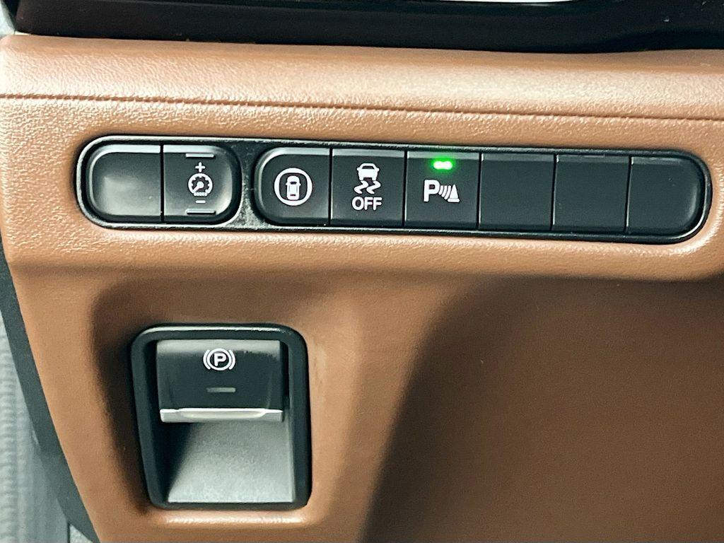 used 2024 Acura MDX car, priced at $35,700
