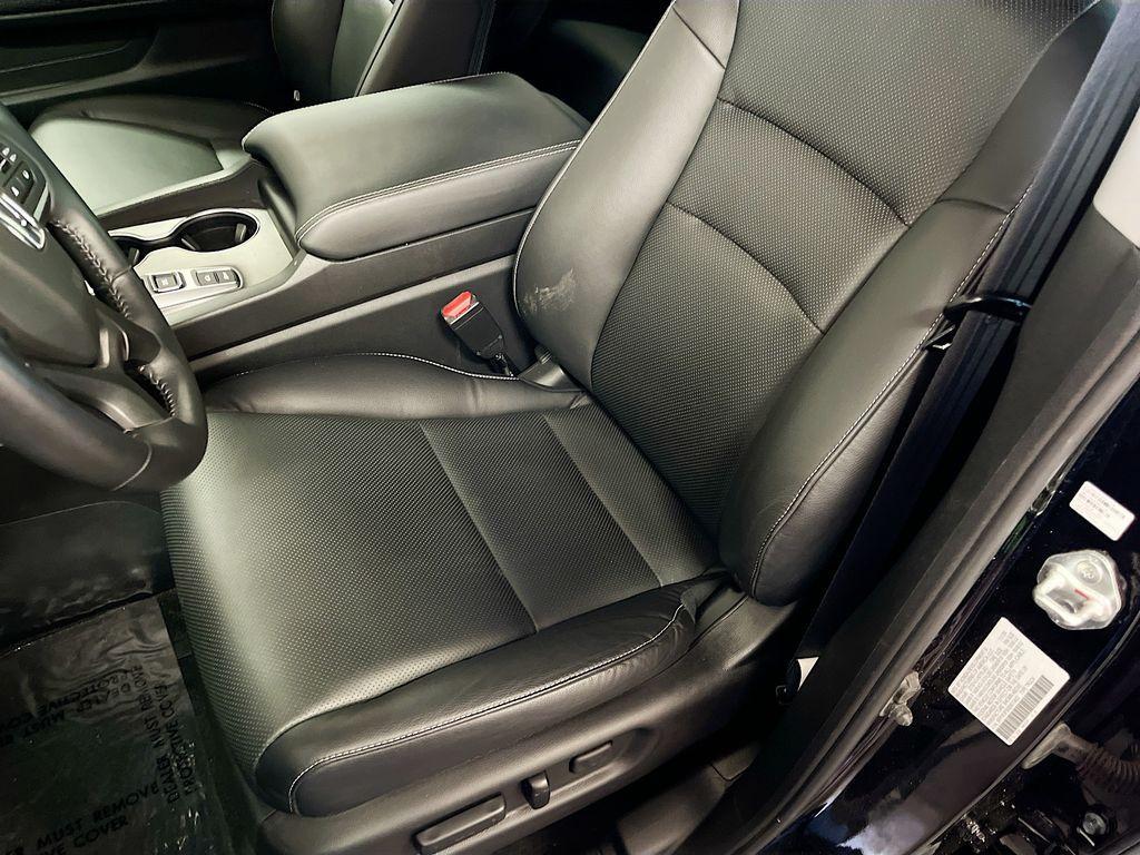 used 2025 Honda Ridgeline car, priced at $28,700