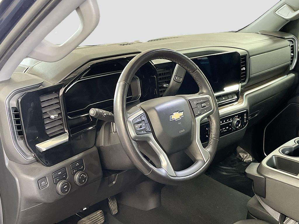 used 2022 Chevrolet Silverado 1500 car, priced at $28,200