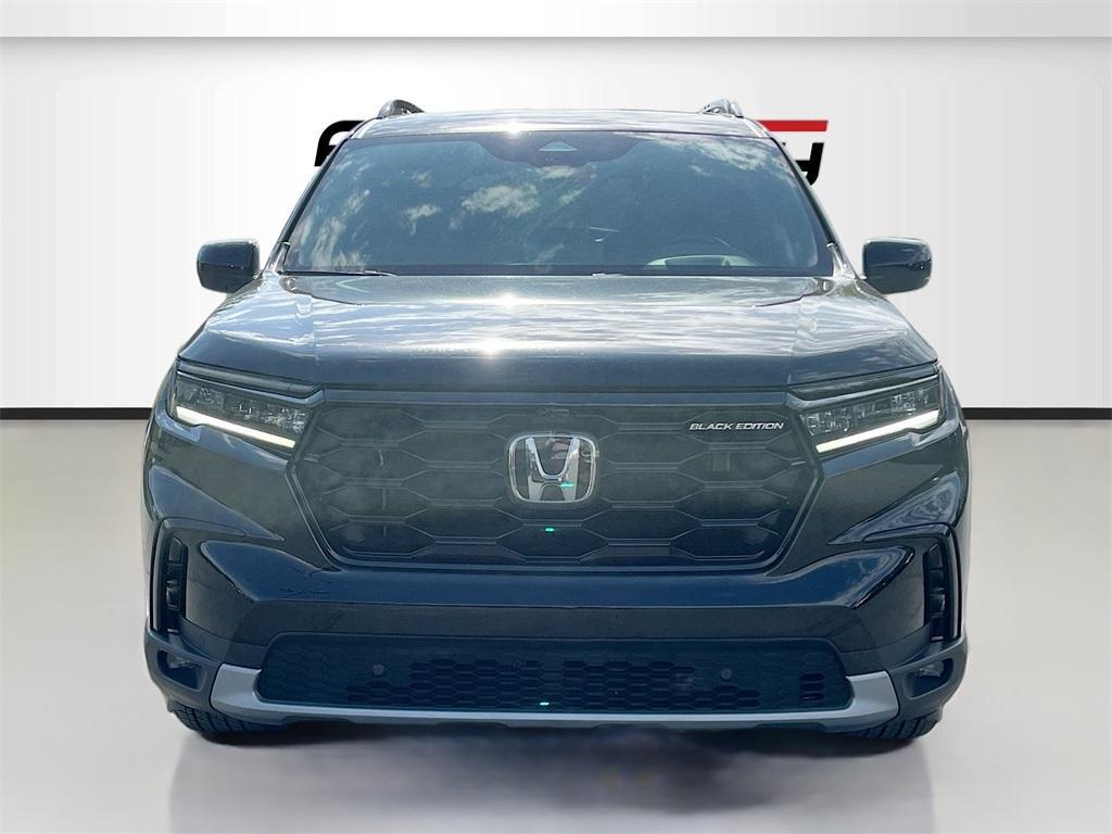 used 2025 Honda Pilot car, priced at $39,500