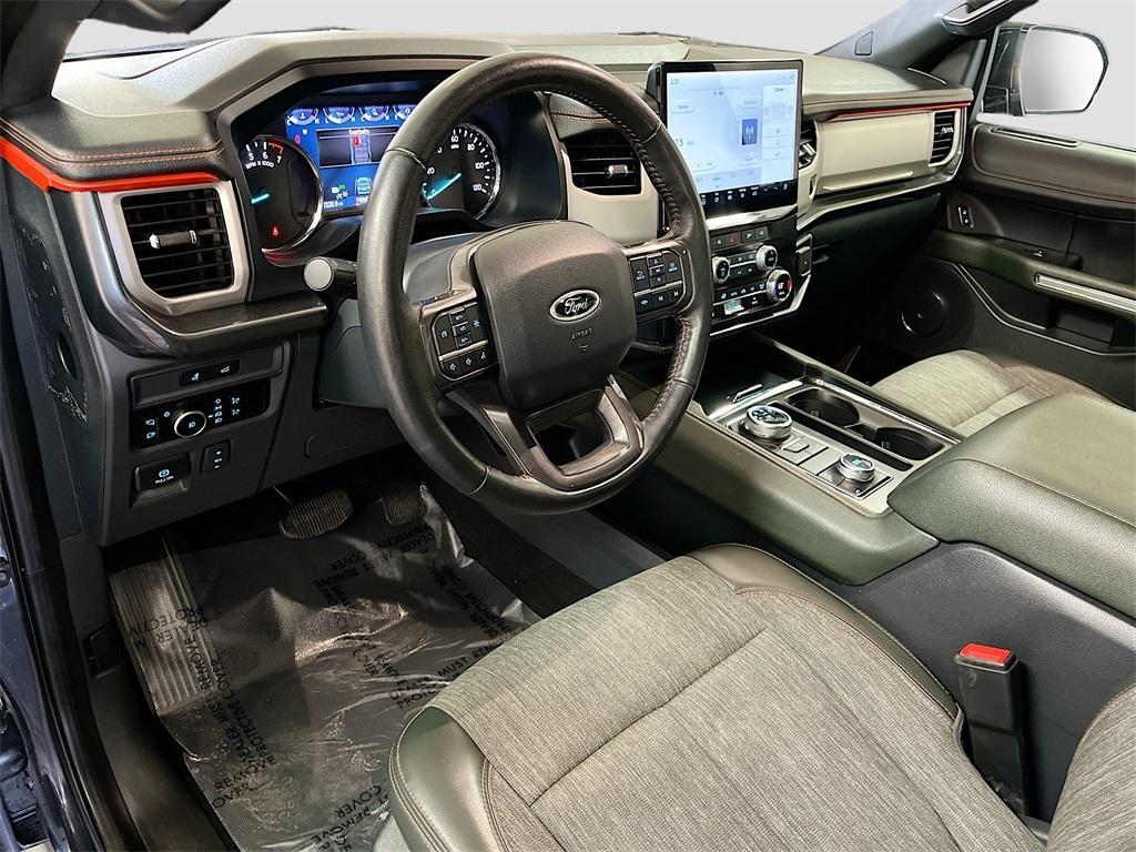 used 2024 Ford Expedition car, priced at $51,000