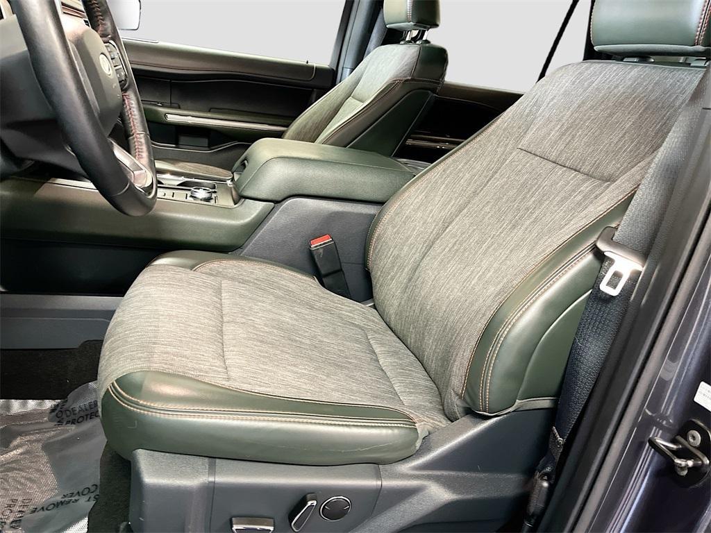 used 2024 Ford Expedition car, priced at $51,000