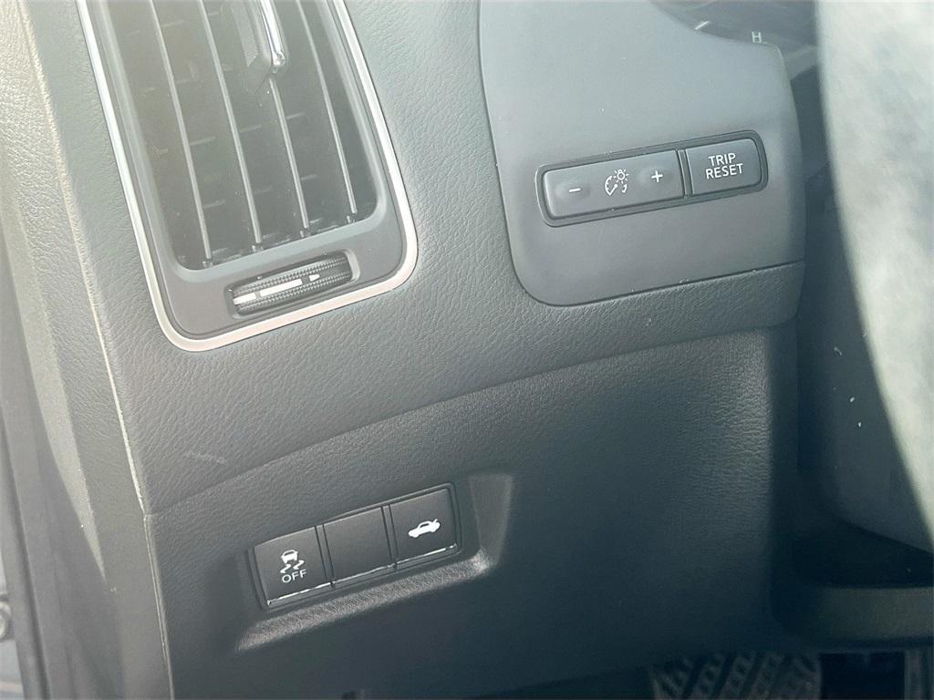 used 2021 INFINITI Q60 car, priced at $24,700