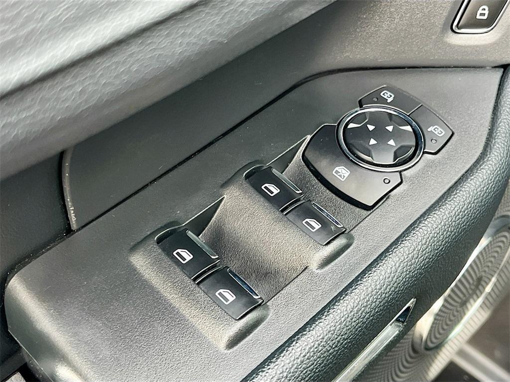 used 2024 Ford Expedition car, priced at $40,000