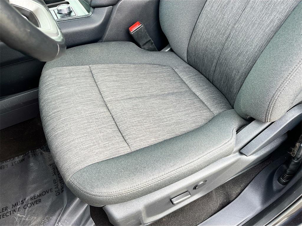 used 2024 Ford Expedition car, priced at $40,000