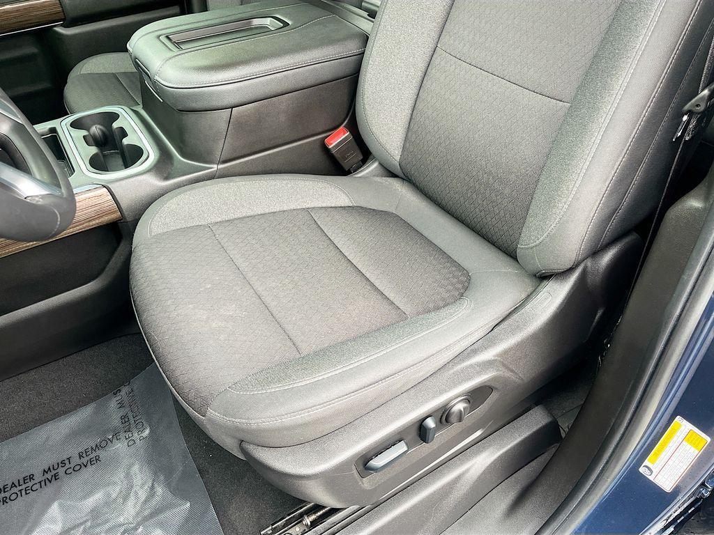 used 2022 Chevrolet Silverado 1500 Limited car, priced at $33,800