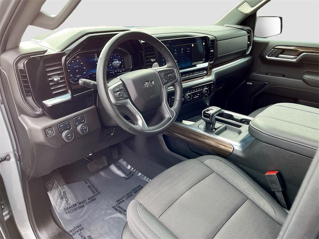 used 2024 Chevrolet Silverado 1500 car, priced at $35,900