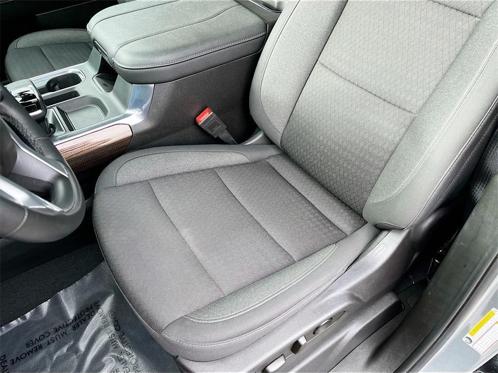 used 2024 Chevrolet Silverado 1500 car, priced at $35,900