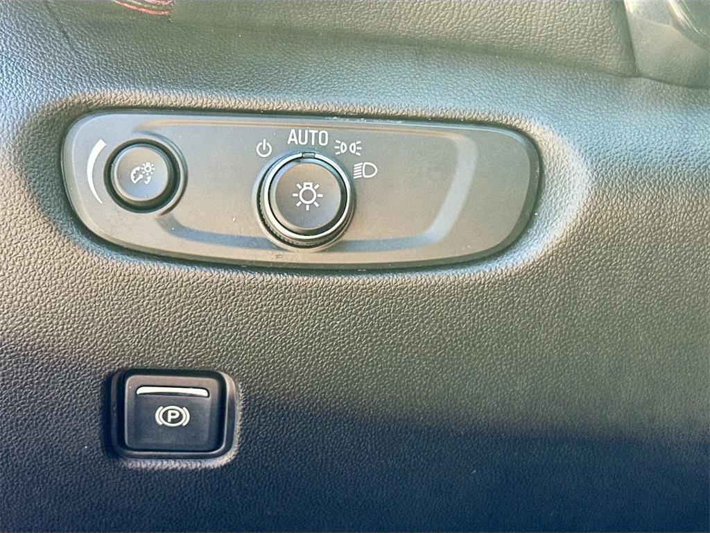 used 2021 Chevrolet Blazer car, priced at $23,700