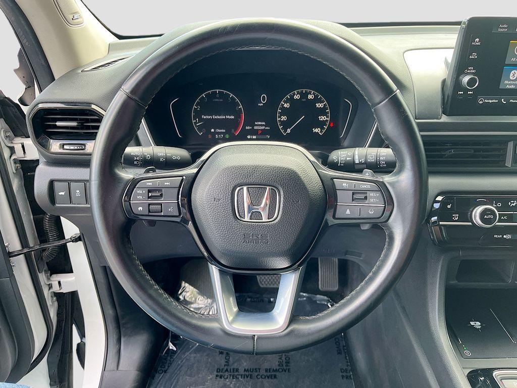 used 2023 Honda Pilot car, priced at $36,700