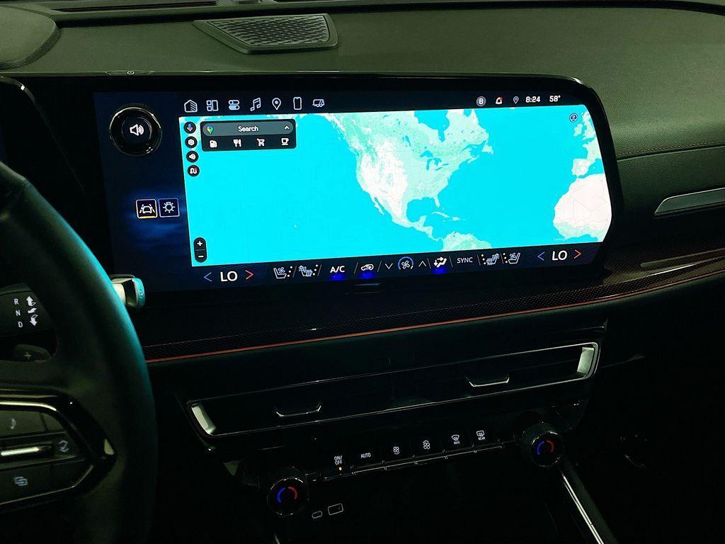 used 2025 Chevrolet Traverse car, priced at $44,000