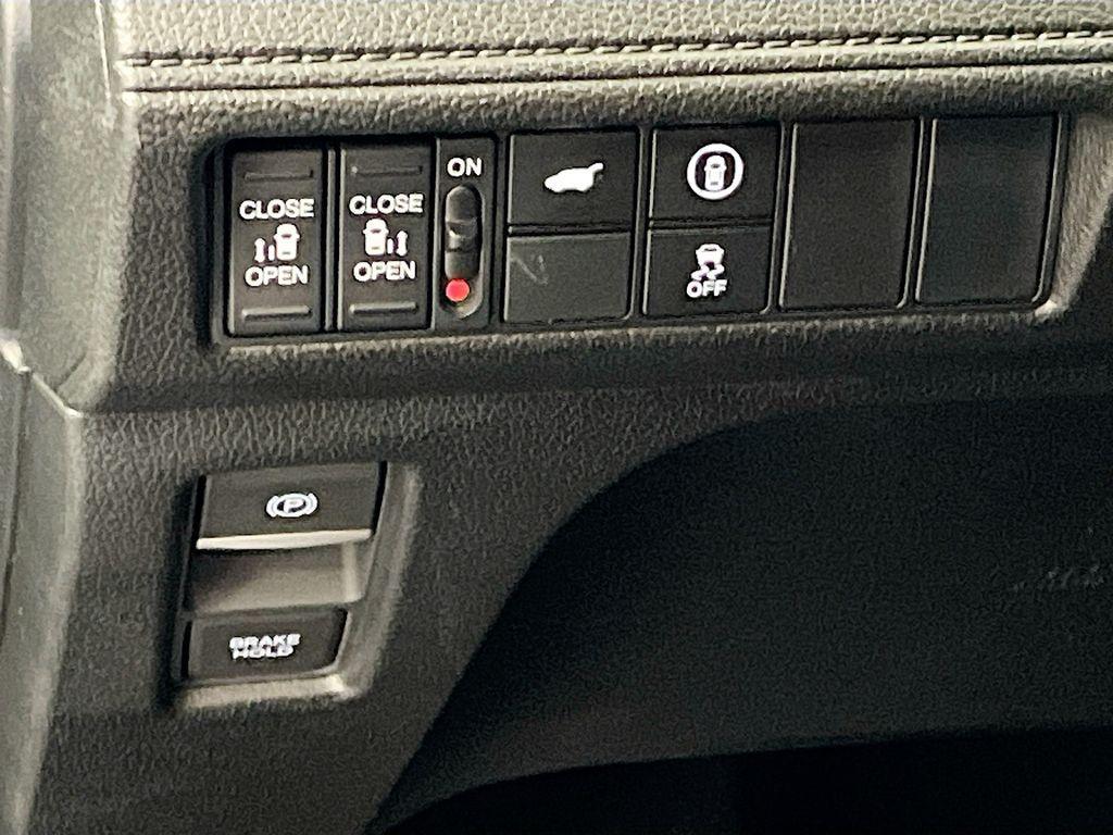 used 2023 Honda Odyssey car, priced at $29,200