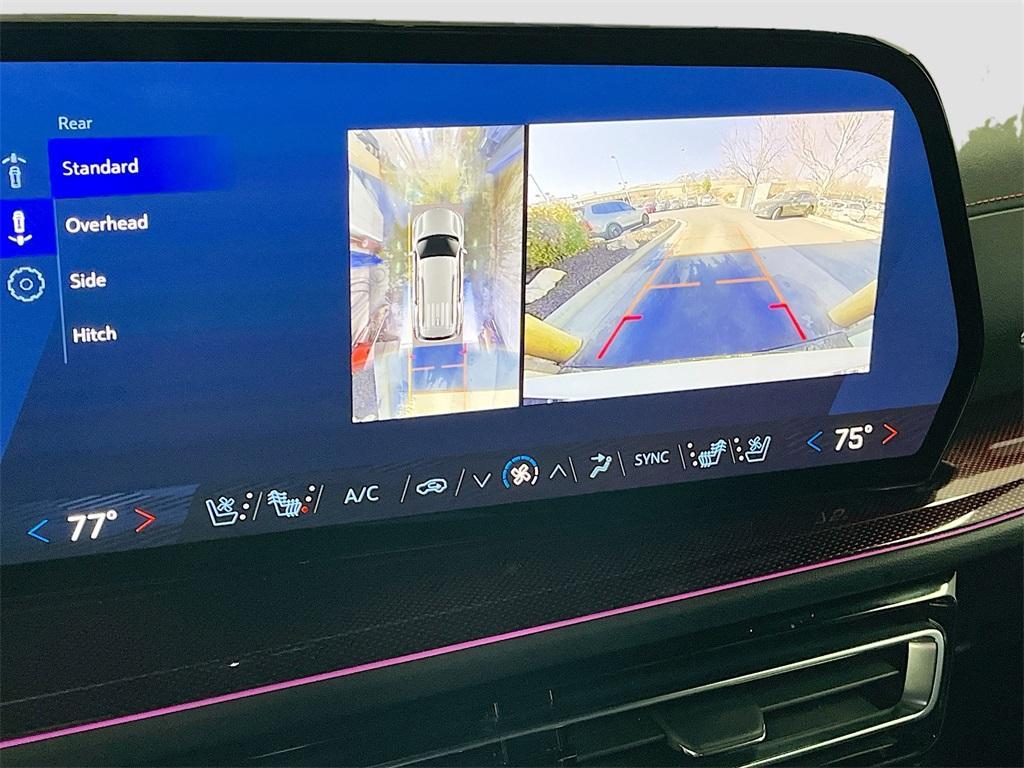 used 2024 Chevrolet Traverse car, priced at $44,400