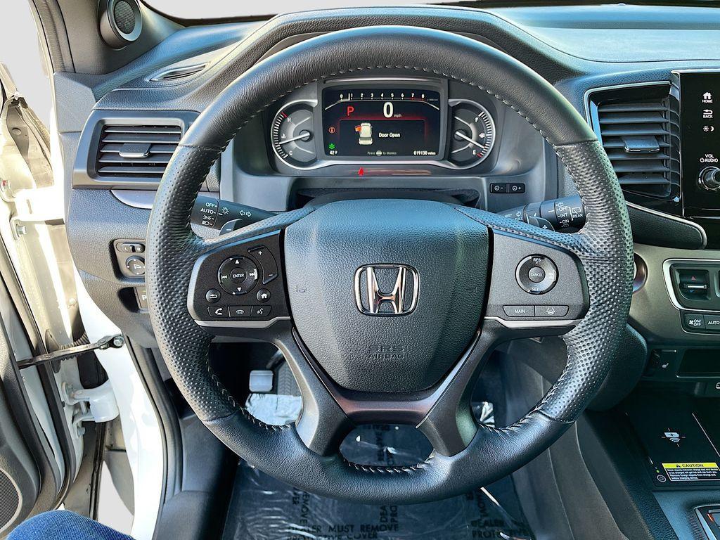 used 2025 Honda Passport car, priced at $30,700