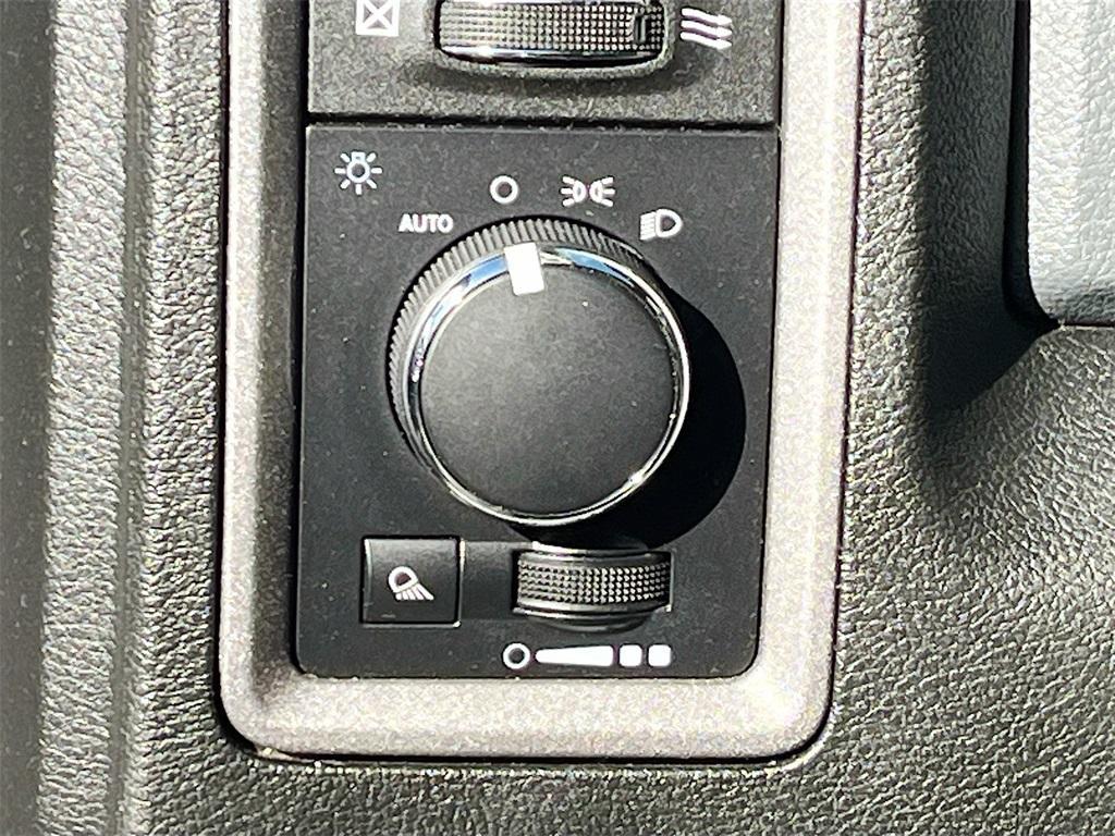 used 2019 Ram 1500 Classic car, priced at $18,400