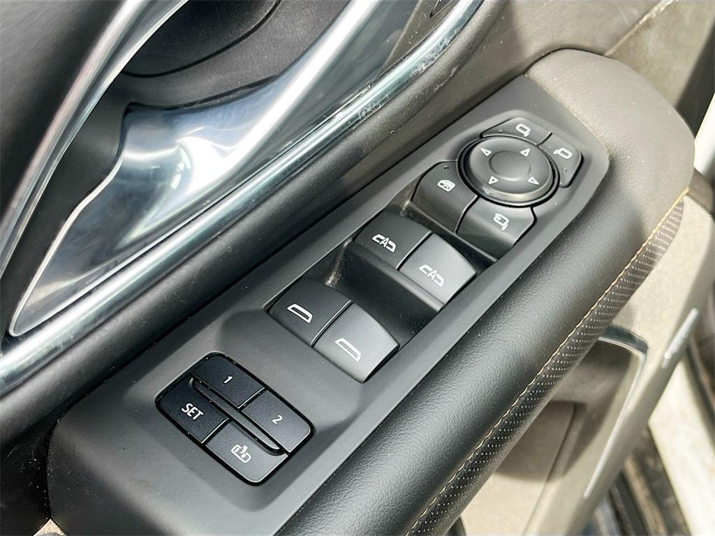 used 2023 GMC Yukon car, priced at $46,500