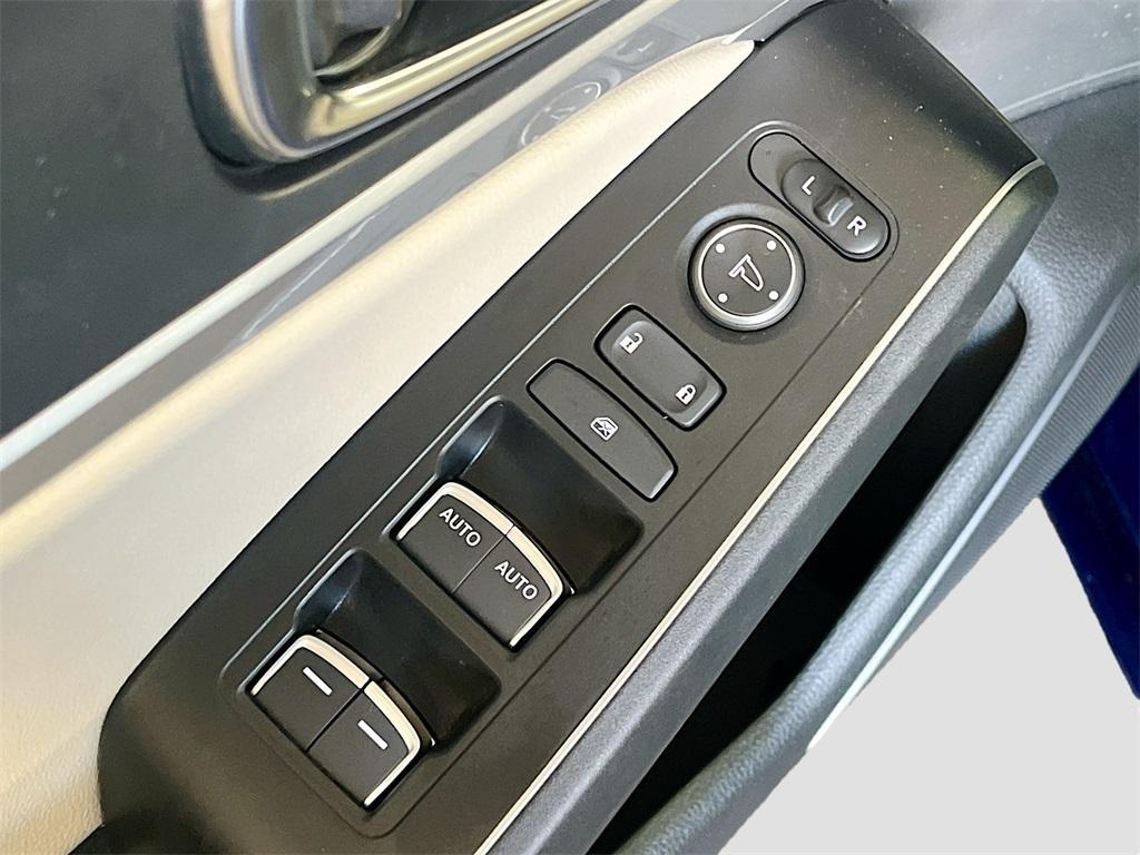 used 2025 Acura Integra car, priced at $26,000