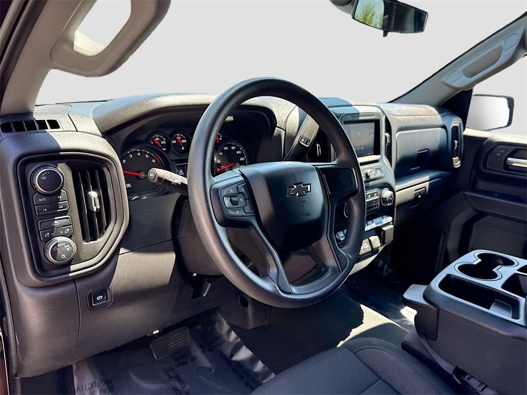 used 2024 Chevrolet Silverado 1500 car, priced at $35,400