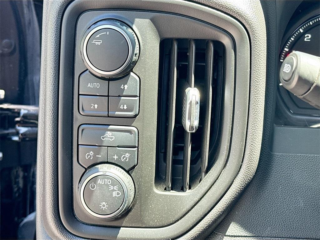 used 2024 Chevrolet Silverado 1500 car, priced at $35,400