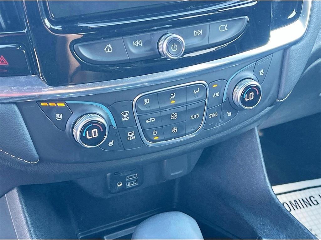 used 2023 Chevrolet Traverse car, priced at $33,000